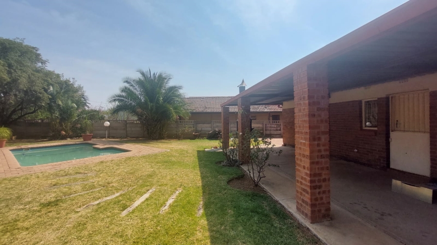 3 Bedroom Property for Sale in Riebeeckstad Free State